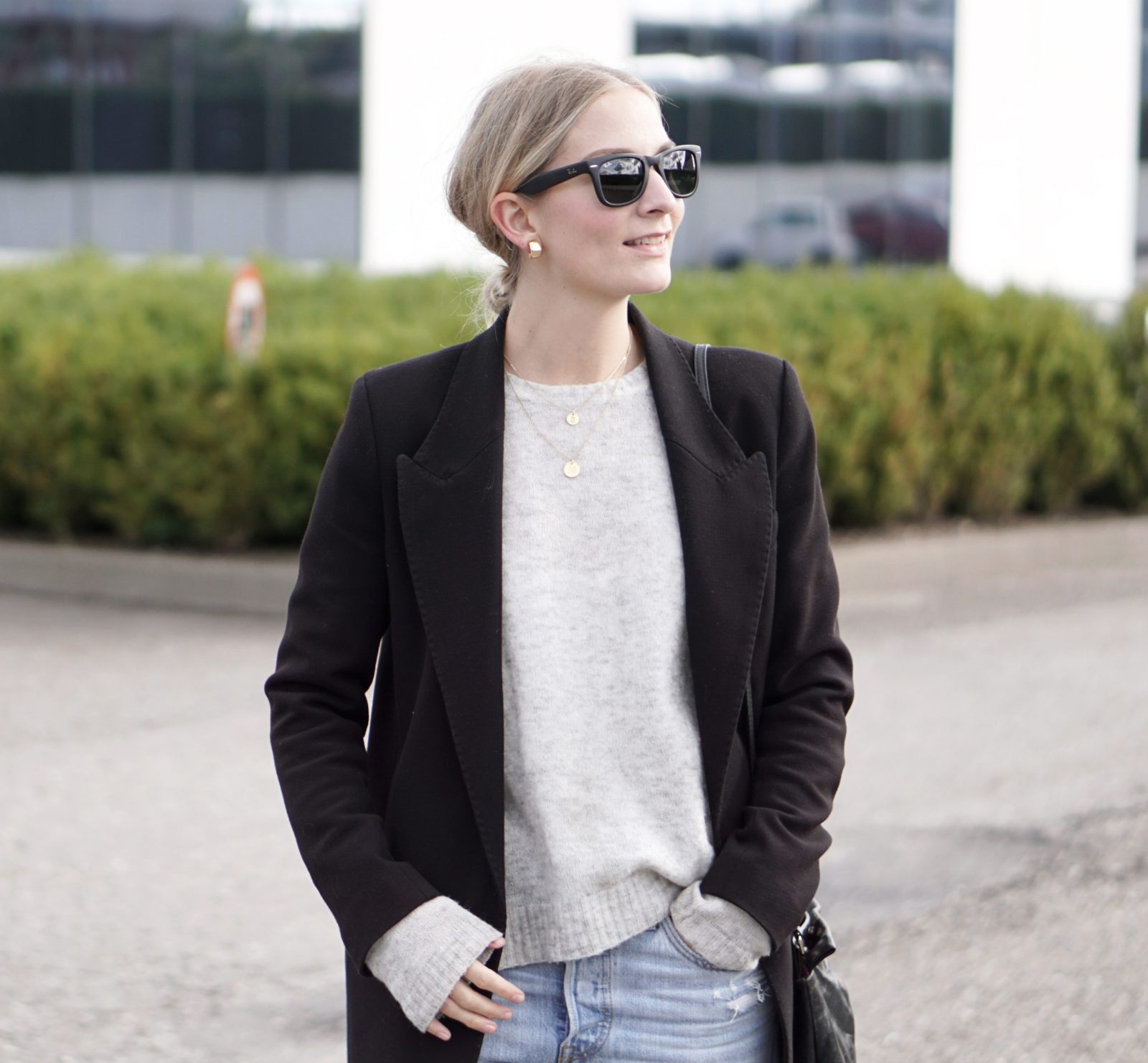 What is a capsule wardrobe REALLY about?