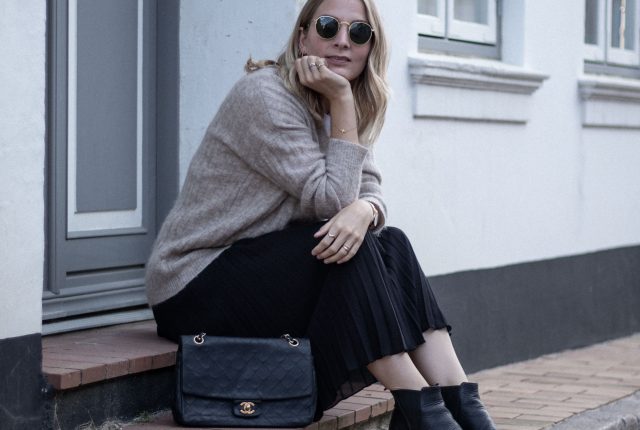 Stepping a little out of my comfortzone with this outfit combo